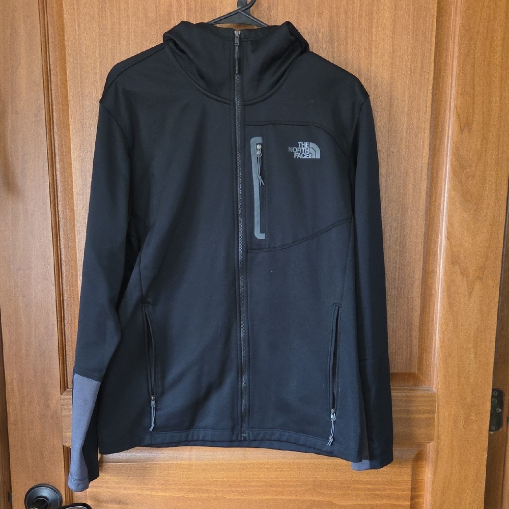 The North Face Black Men’s Full-Zip Performance Jacket